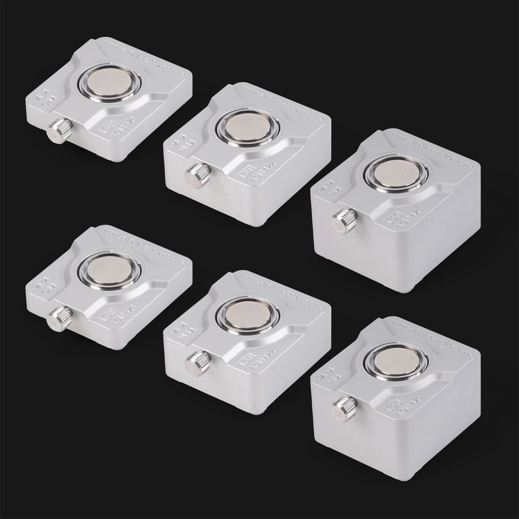 ASM 420 K - 01 - Black BG - WEB